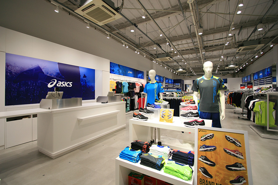 ASICS FACTORY OUTLET りんくう