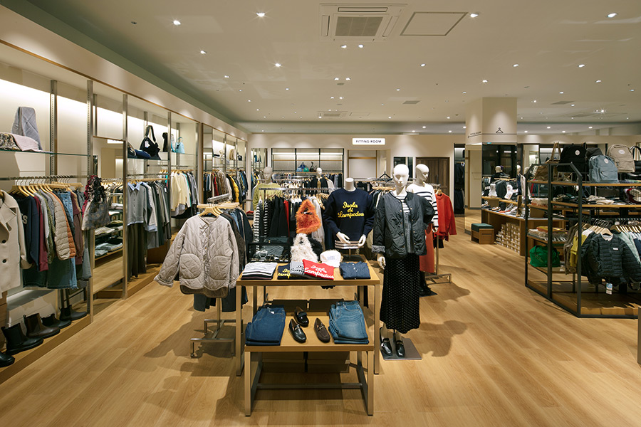 SHIPS OUTLET 岡崎店