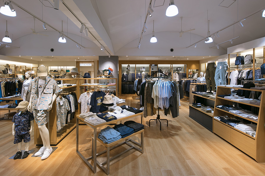 SHIPS OUTLET軽井沢店