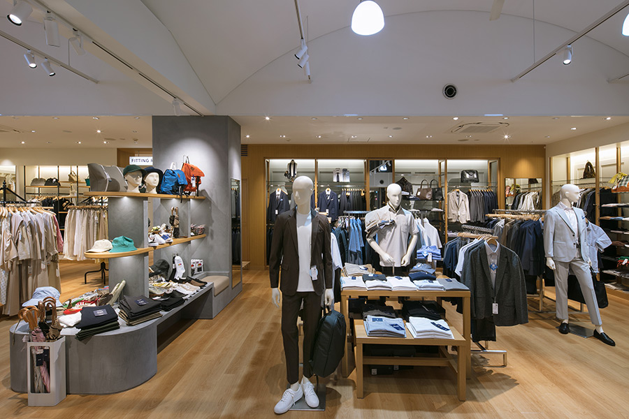 SHIPS OUTLET軽井沢店